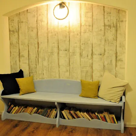 Apartment Bibliotheque Studio Brasov