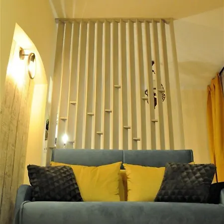 Bibliotheque Studio * Brasov